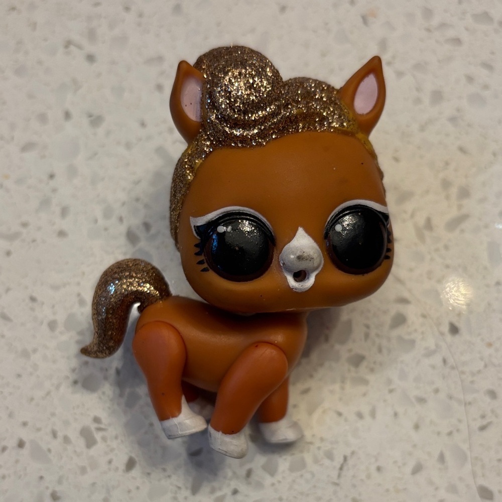 LOL Surprise Pets The Pony Series 4 Rare Eye Spy Gold Ball Horse Doll 3" Tall